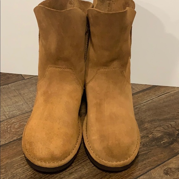 ugg alida